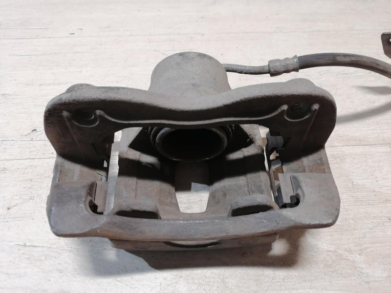 Solaris №4 суппорт передний правый