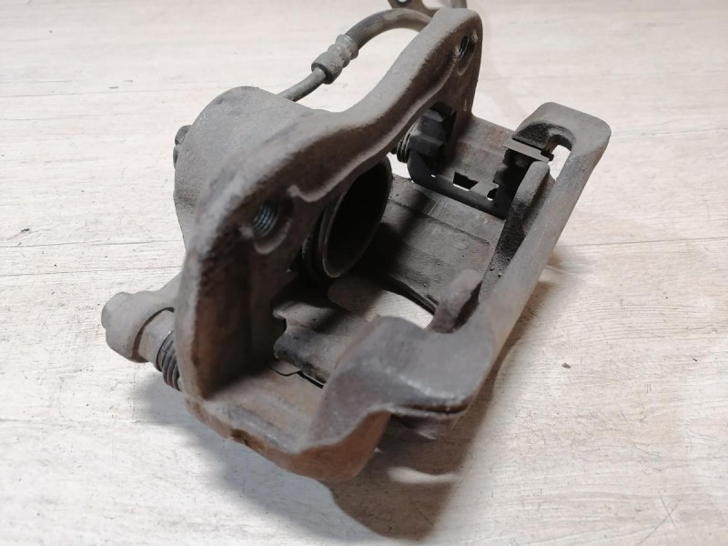 Solaris №4 суппорт передний правый