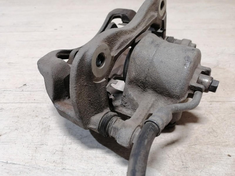 Solaris №4 суппорт передний правый