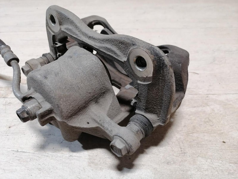 Solaris №4 суппорт передний правый