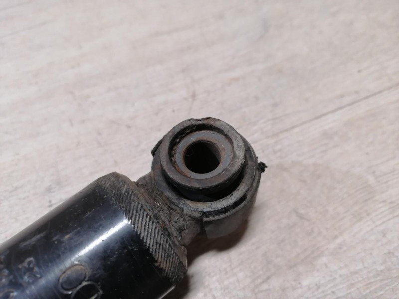 Solaris №4 амортизатор задний