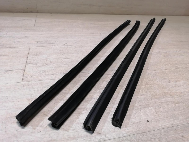 Solaris №4 бархотка внутренняя передняя левая