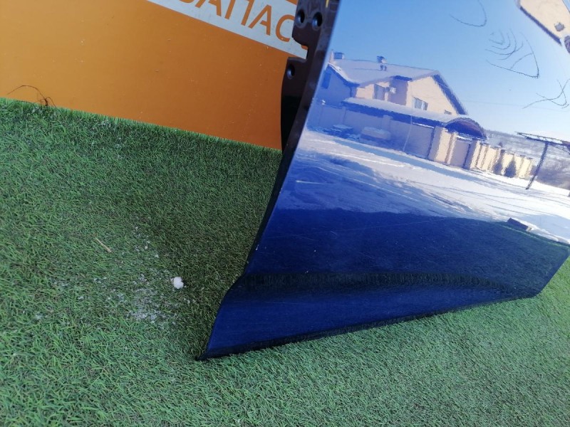 Solaris №4 дверь передняя правая деф