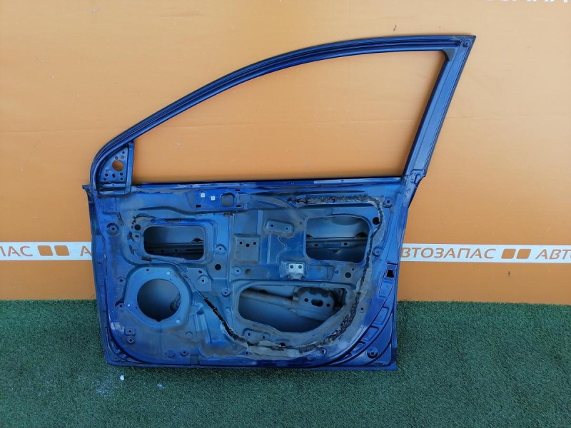 Solaris №4 дверь передняя правая деф