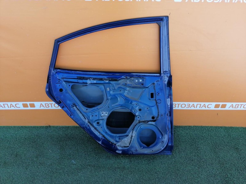 Solaris №4 дверь задняя левая деф