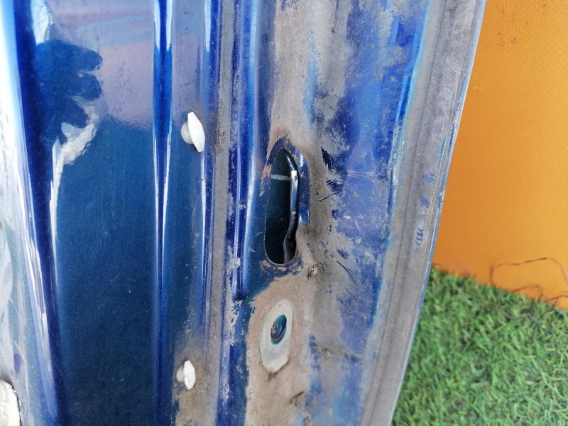 Solaris №4 дверь передняя левая деф