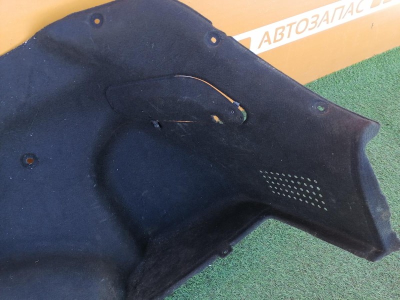 Solaris №4 обшивка багажника правая