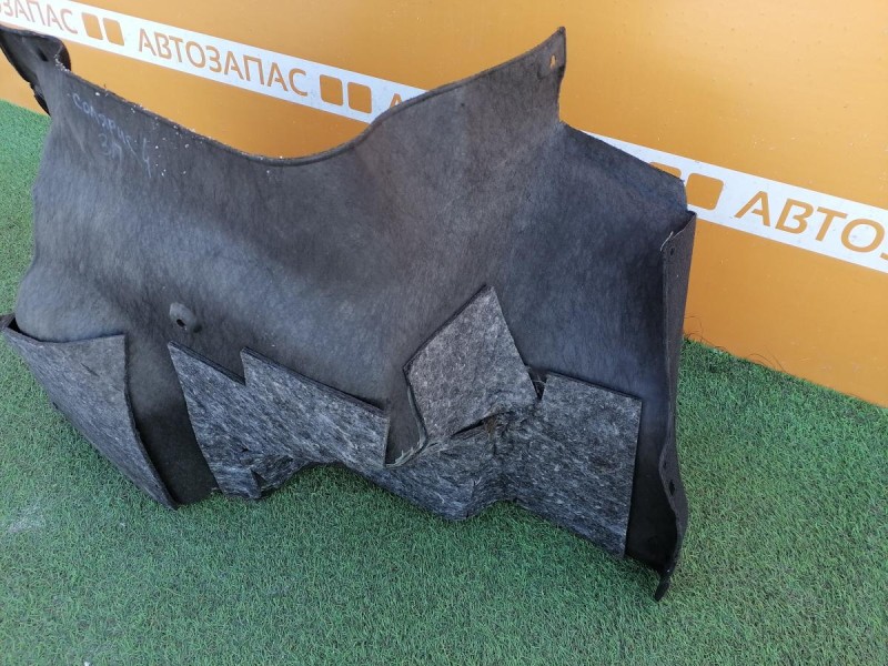 Solaris №4 обшивка багажника правая