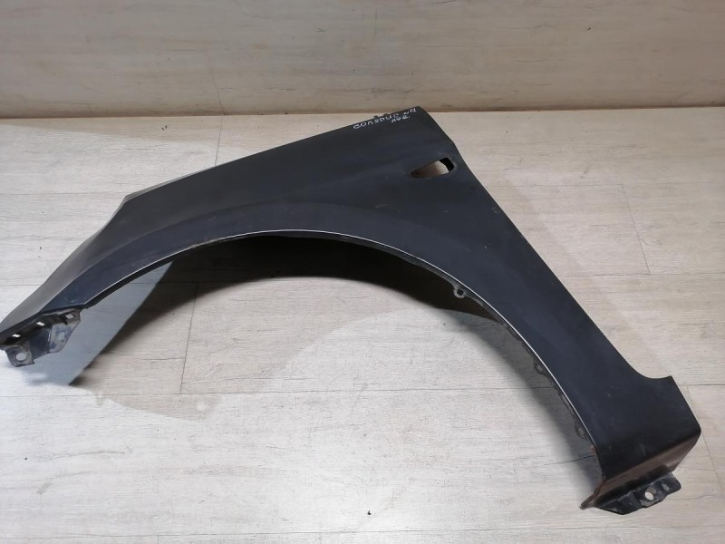 Solaris №4 крыло переднее левое не ориг деф