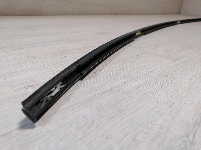 Solaris №4 молдинг крыши правый