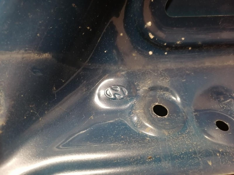 Solaris №4 крышка багажника деф