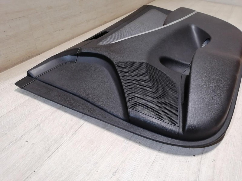 Solaris №4 обшивка двери передняя правая