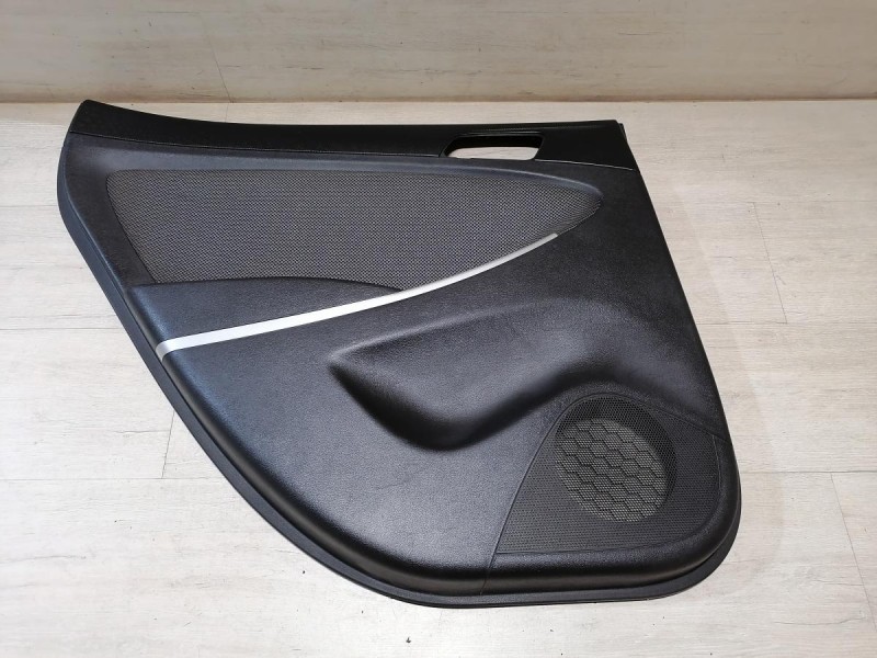 Solaris №4 обшивка двери задняя левая