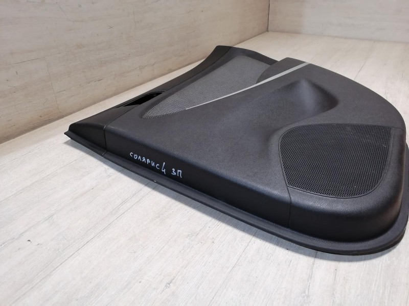 Solaris №4 обшивка двери задняя правая