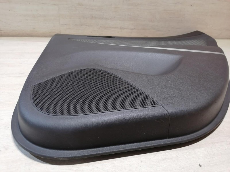 Solaris №4 обшивка двери задняя правая