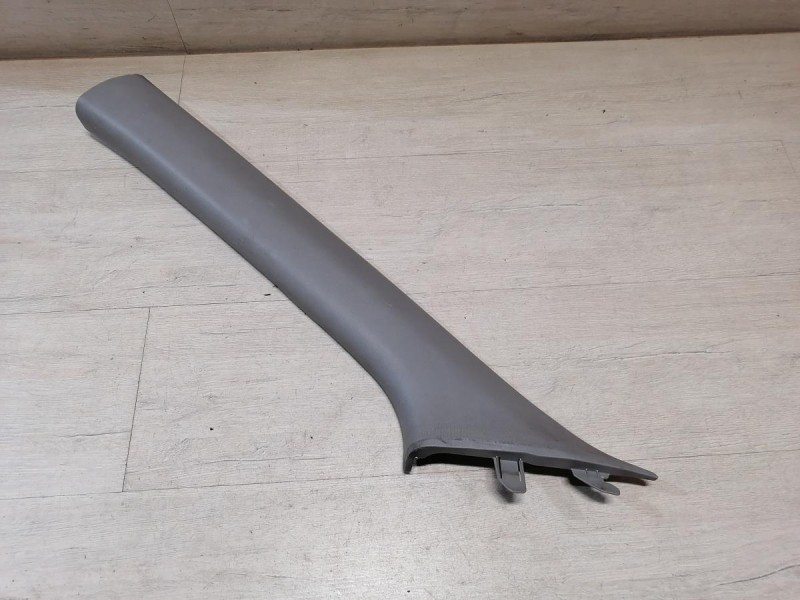 Solaris №4 обшивка передней стойки верхняя левая