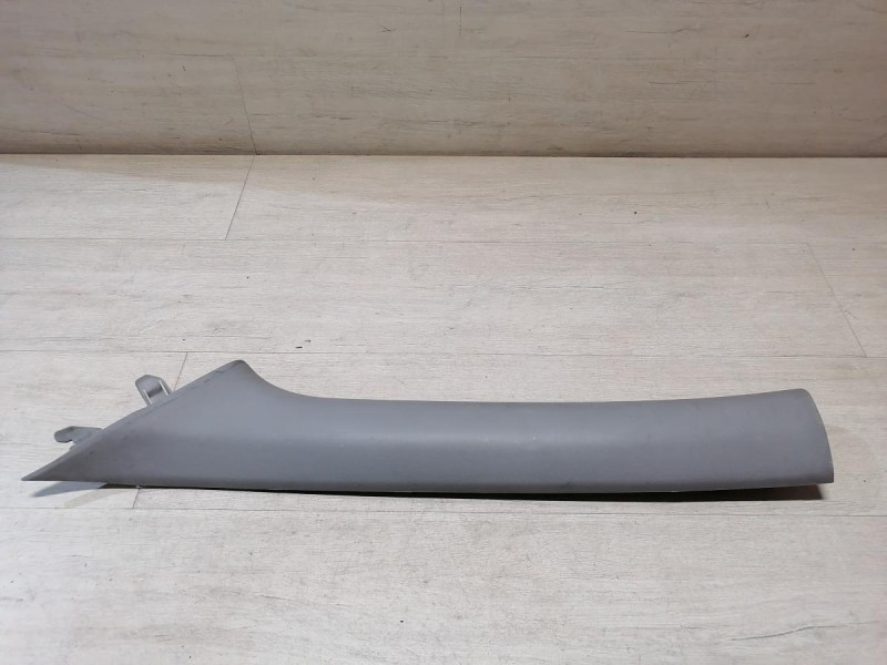 Solaris №4 обшивка передней стойки верхняя левая