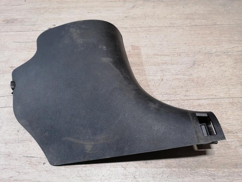 Solaris №4 обшивка передней стойки нижняя правая