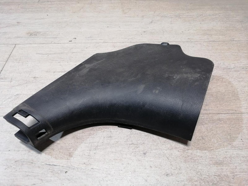 Solaris №4 обшивка передней стойки нижняя правая