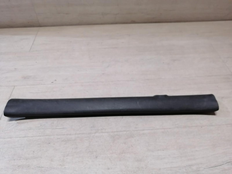 Solaris №4 обшивка порога передняя левая