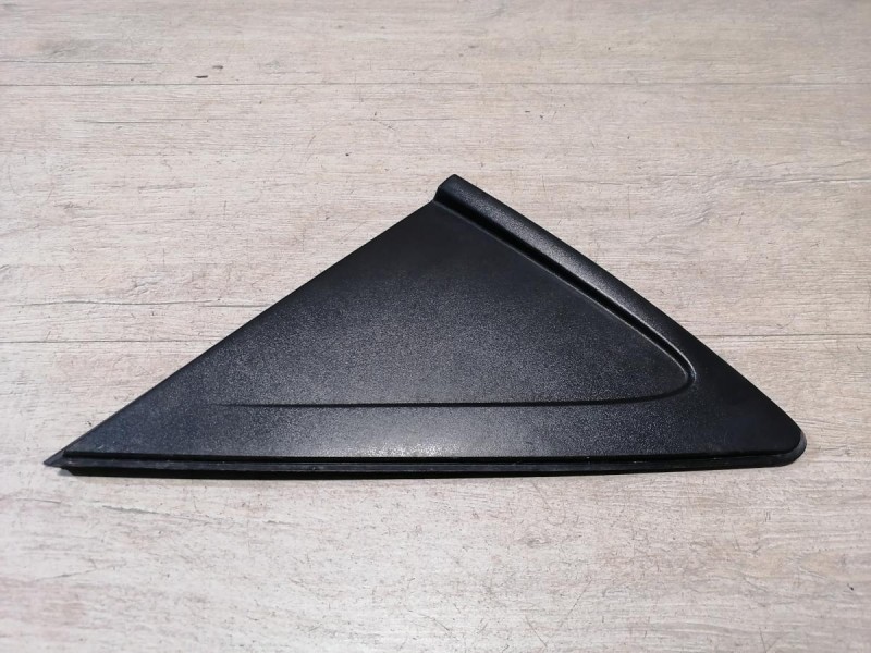 Solaris №4 накладка крыла задняя правая