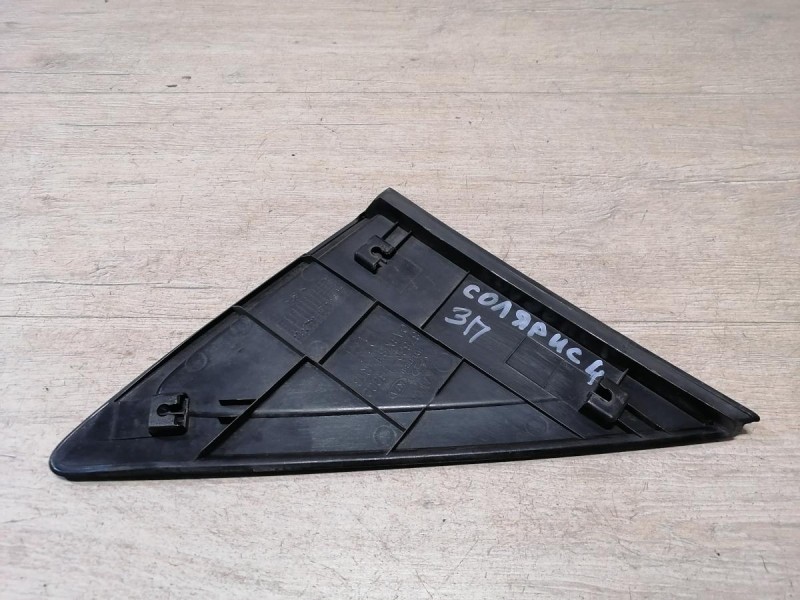 Solaris №4 накладка крыла задняя правая