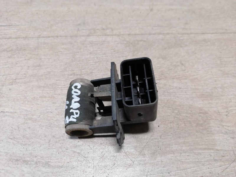 Solaris №4 резистор вентилятора охлаждения двигателя