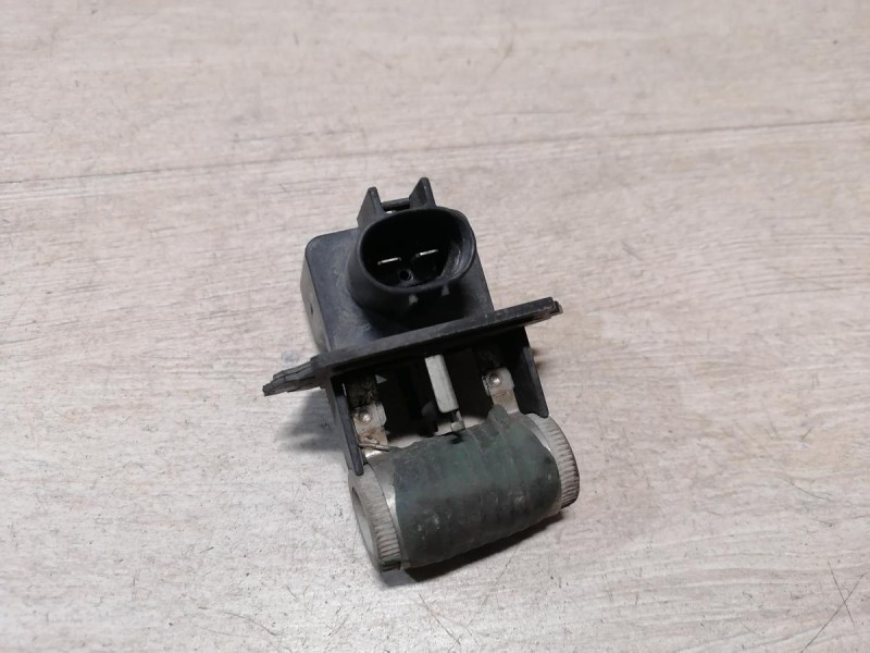 Solaris №4 резистор вентилятора охлаждения двигателя