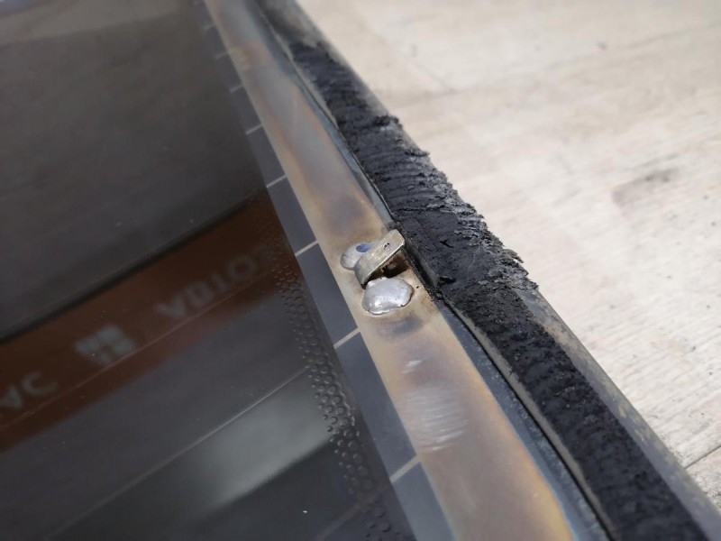 Solaris №4 стекло заднее