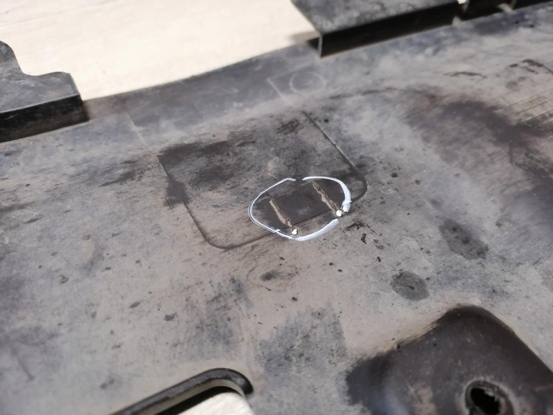 Solaris №4 кожух замка капота до рест деф