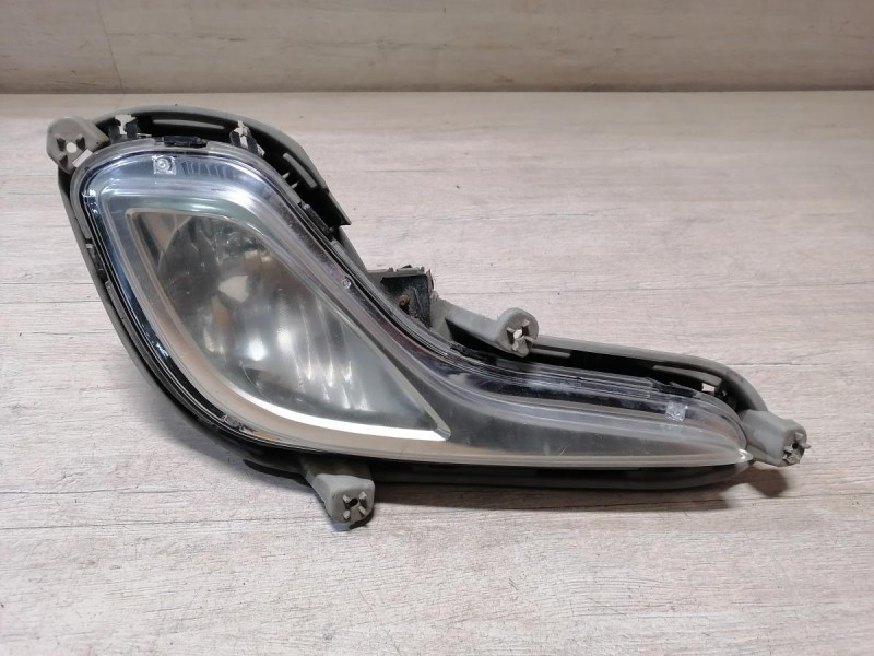 Solaris №4 противотуманка передняя правая ПТФ