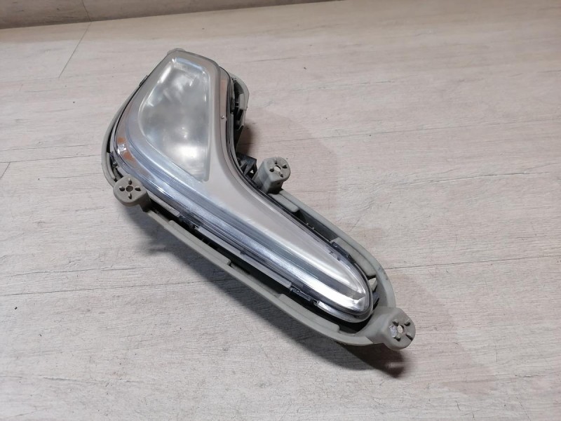 Solaris №4 противотуманка передняя правая ПТФ