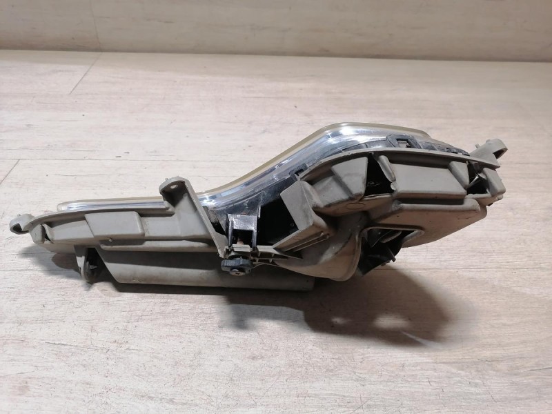 Solaris №4 противотуманка передняя правая ПТФ