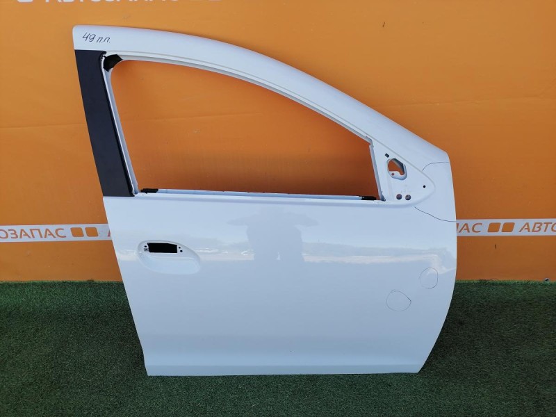 Logan №48 дверь передняя правая деф
