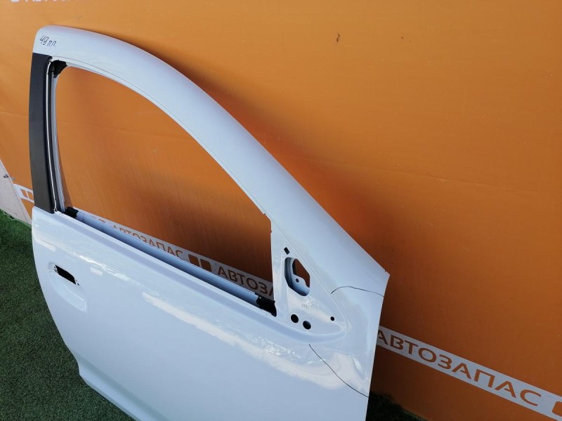 Logan №48 дверь передняя правая деф