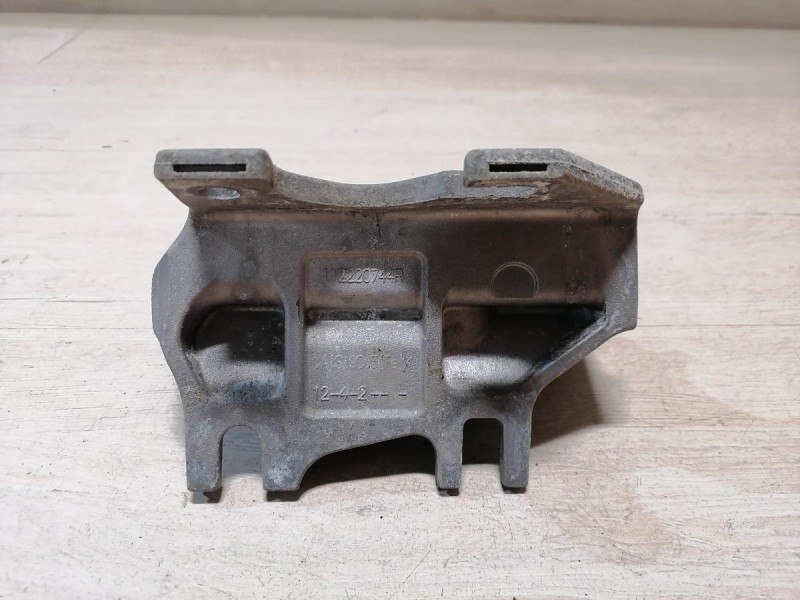 Logan №48 подушка коробки верхняя левая H4M