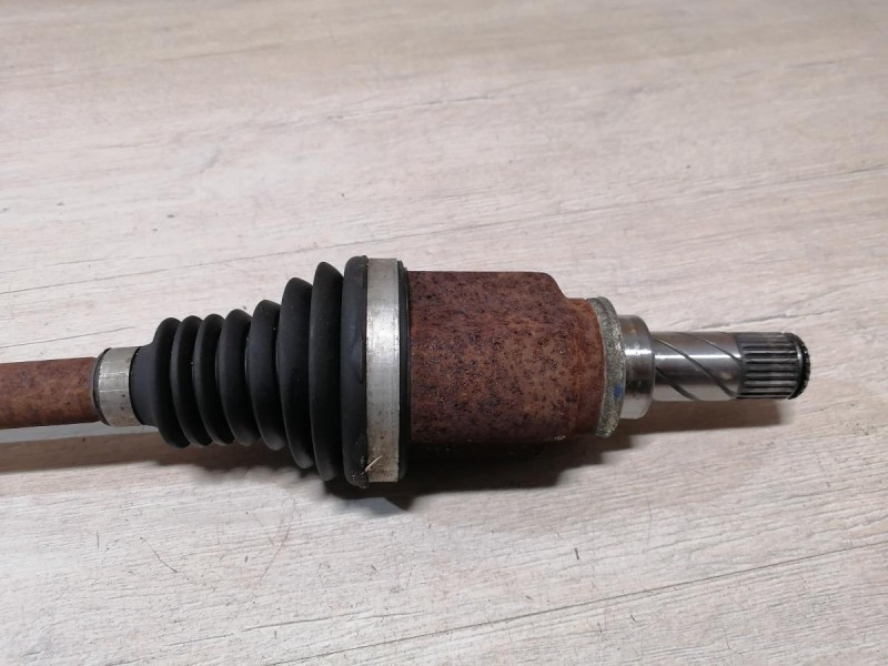 Logan №48 привод правый H4M