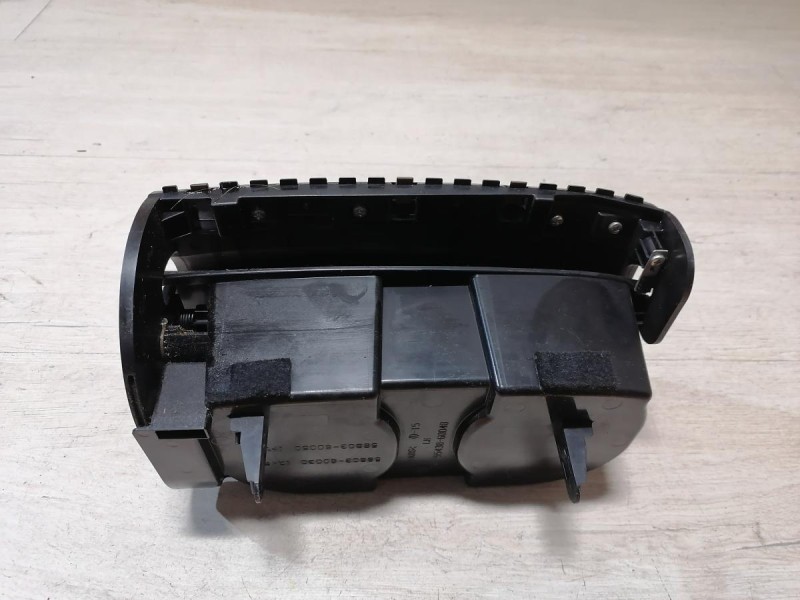 Land Cruiser 200 подстаканник