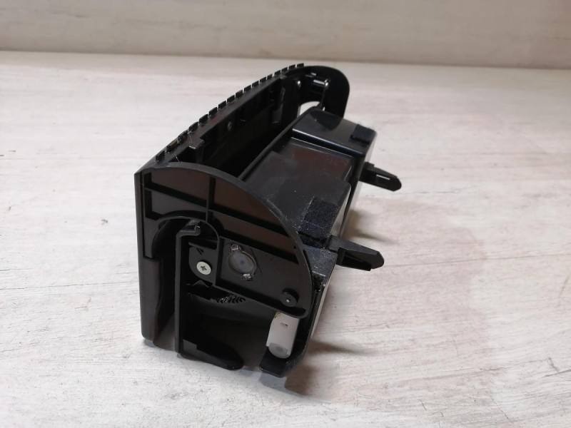 Land Cruiser 200 подстаканник