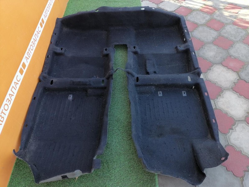 Solaris №4 пол салона