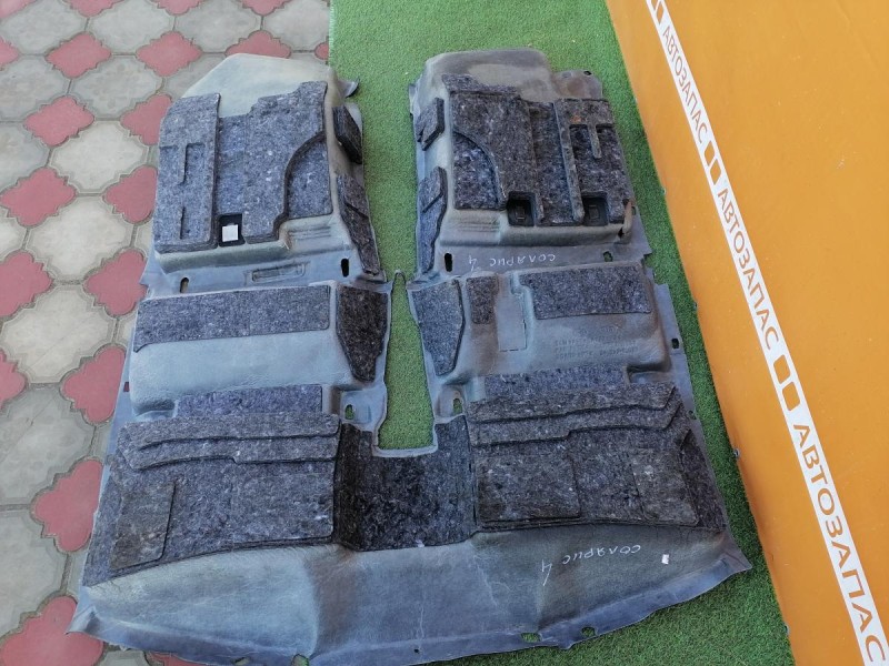 Solaris №4 пол салона