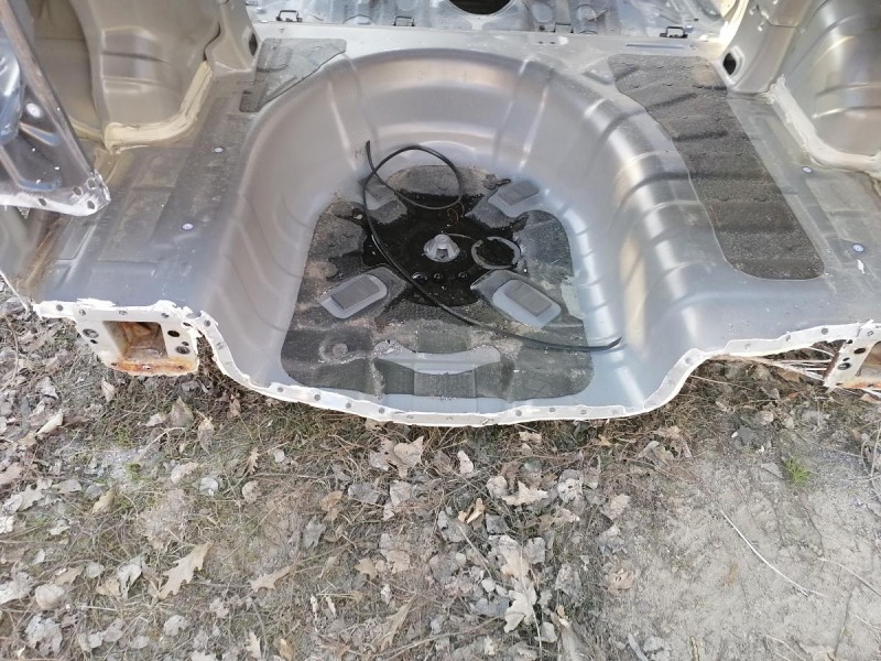 Rio 3 №9 ниша под запаску