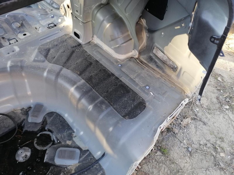 Rio 3 №9 ниша под запаску