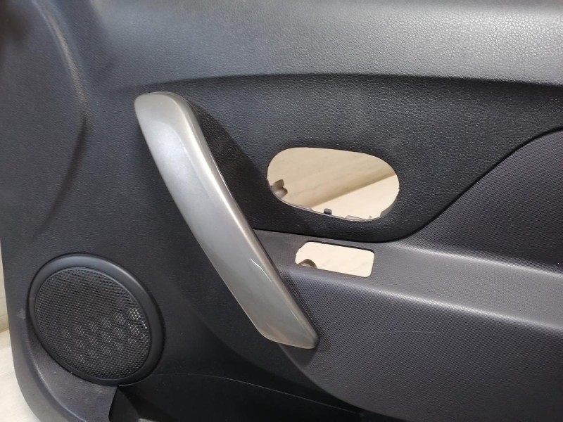 Logan №49 обшивка двери передняя правая