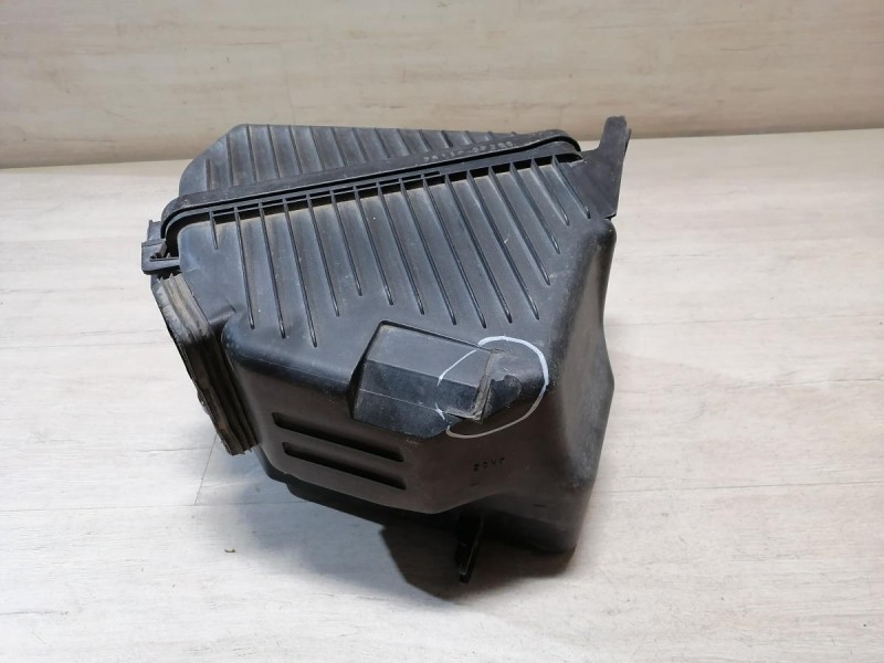 Santa FE корпус воздушного фильтра деф