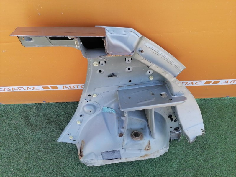 Sandero №12 крыло заднее правое деф