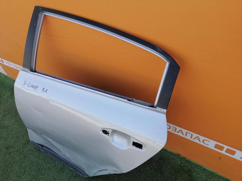 Rio 4 X-Line дверь задняя левая деф