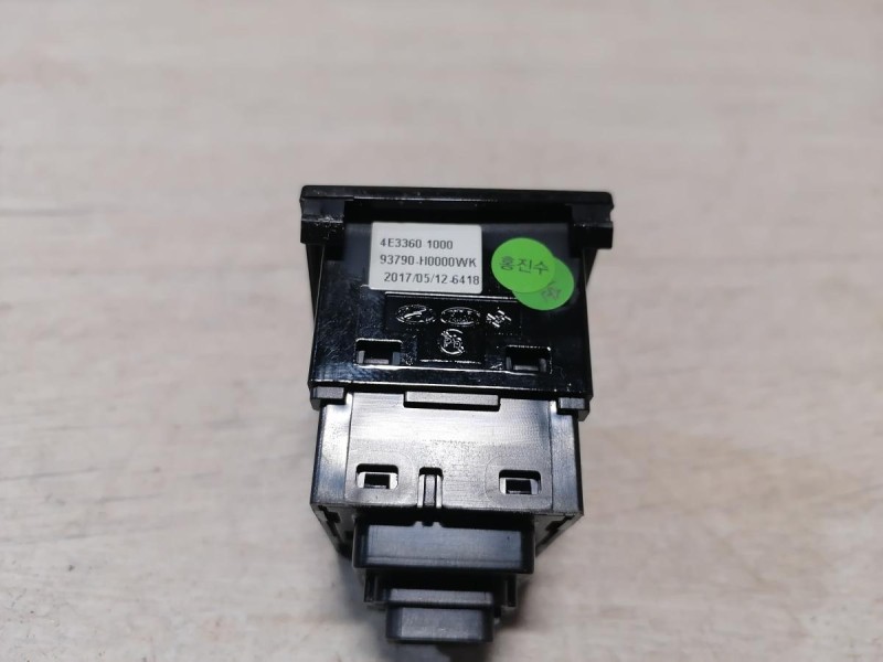 Rio 4 X-Line кнопка аварийка