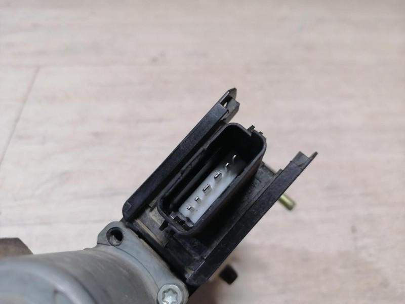 Rio 4 X-Line моторчик стеклоподъемника передний левый