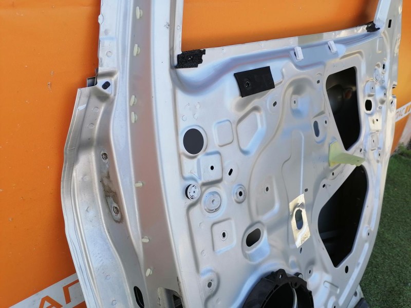 Arkana №2 дверь задняя правая